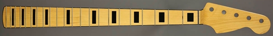 D5N979